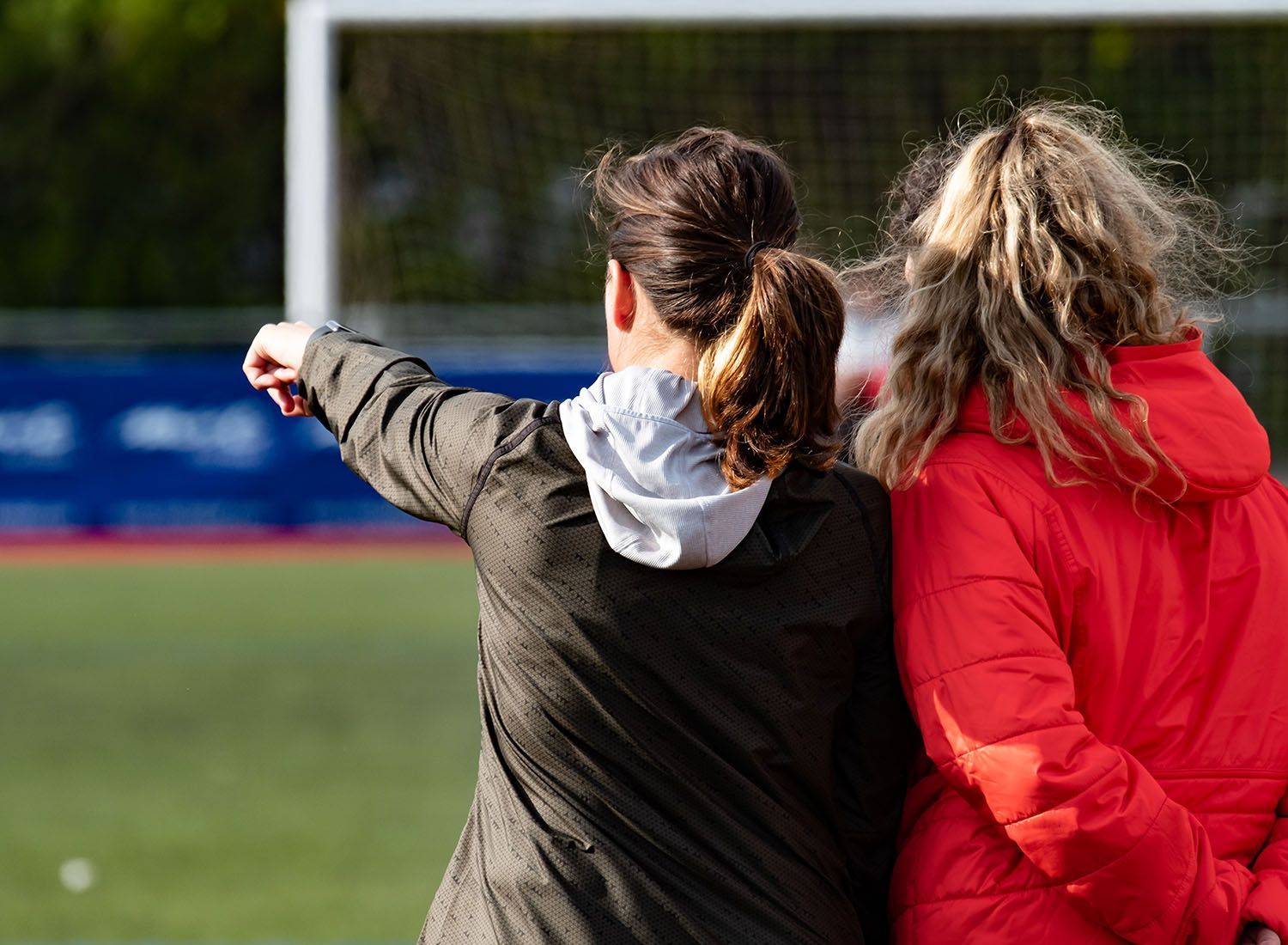 How can B1 help women’s soccer players
