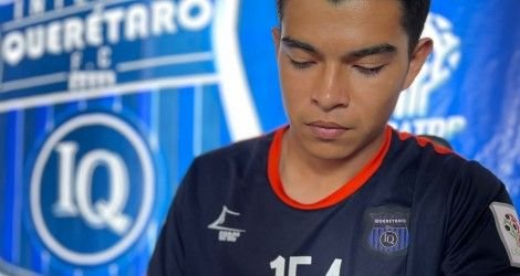 Ex B1 Player Edgar Garcia signs pro contract